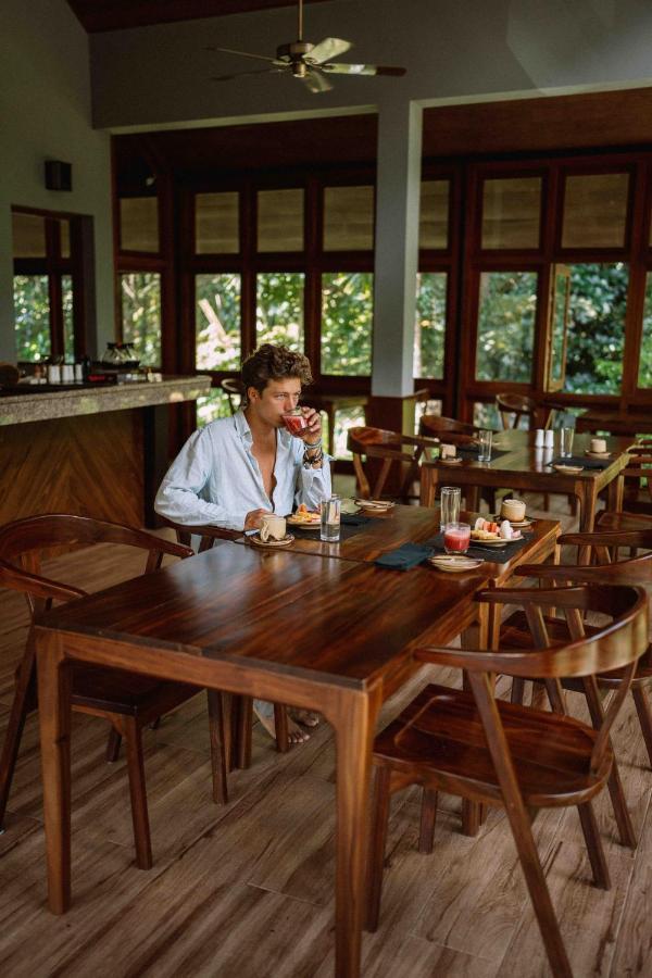 Moksha At Kitulgala - Rainforest Boutique Hotel Exteriör bild